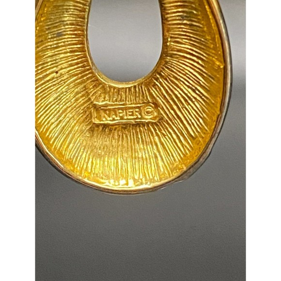 Napier Gold Tone and Nude Enamel Earrings VINTAGE - Picture 5 of 7